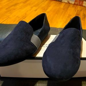 Dana Bachman navy suede pumps